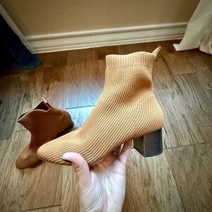 Everlane Glove Heeled Boot Block Heel in Toffee Size 7